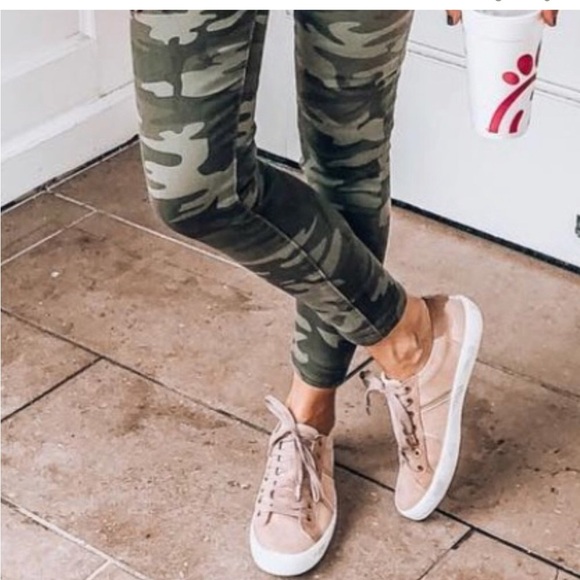 Sam Edelman "Baylee" metallic shimmer pink sneakers, Size 8 - Picture 12 of 12